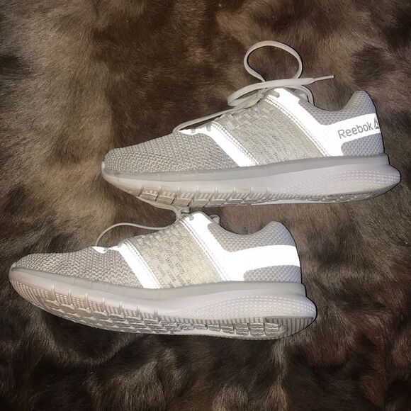 Reebok Memory Tech LT size 8.5 - Picture 2 of 6